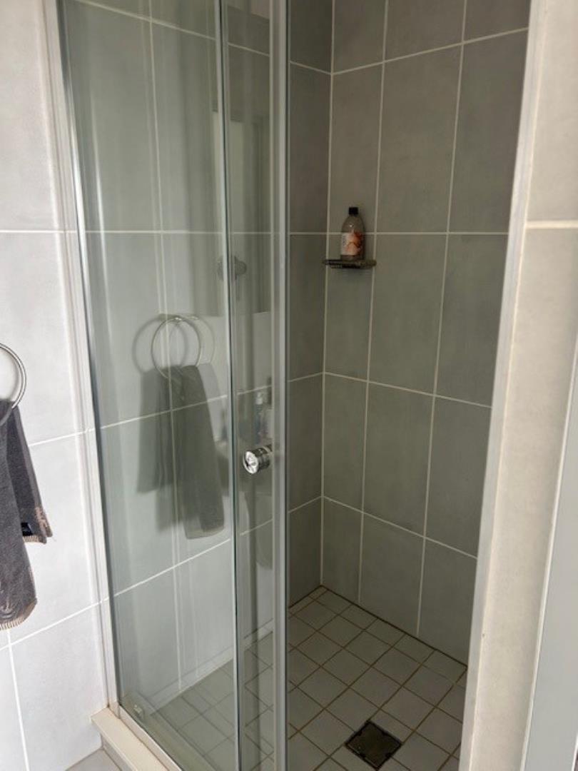 765280_Shower.jpg