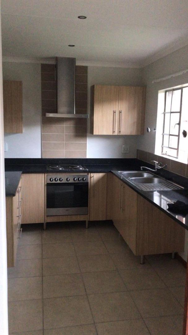 765870_kitchen_Greystone.jpg