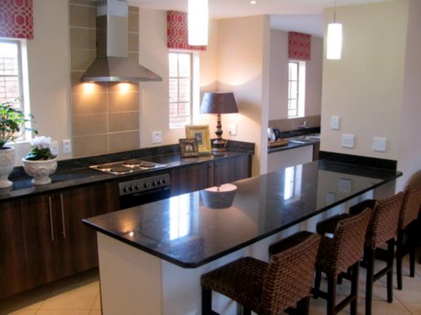 765896_River_Glen_Duplex_(4).JPG